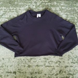 H&M Black Cropped Sweatshirt